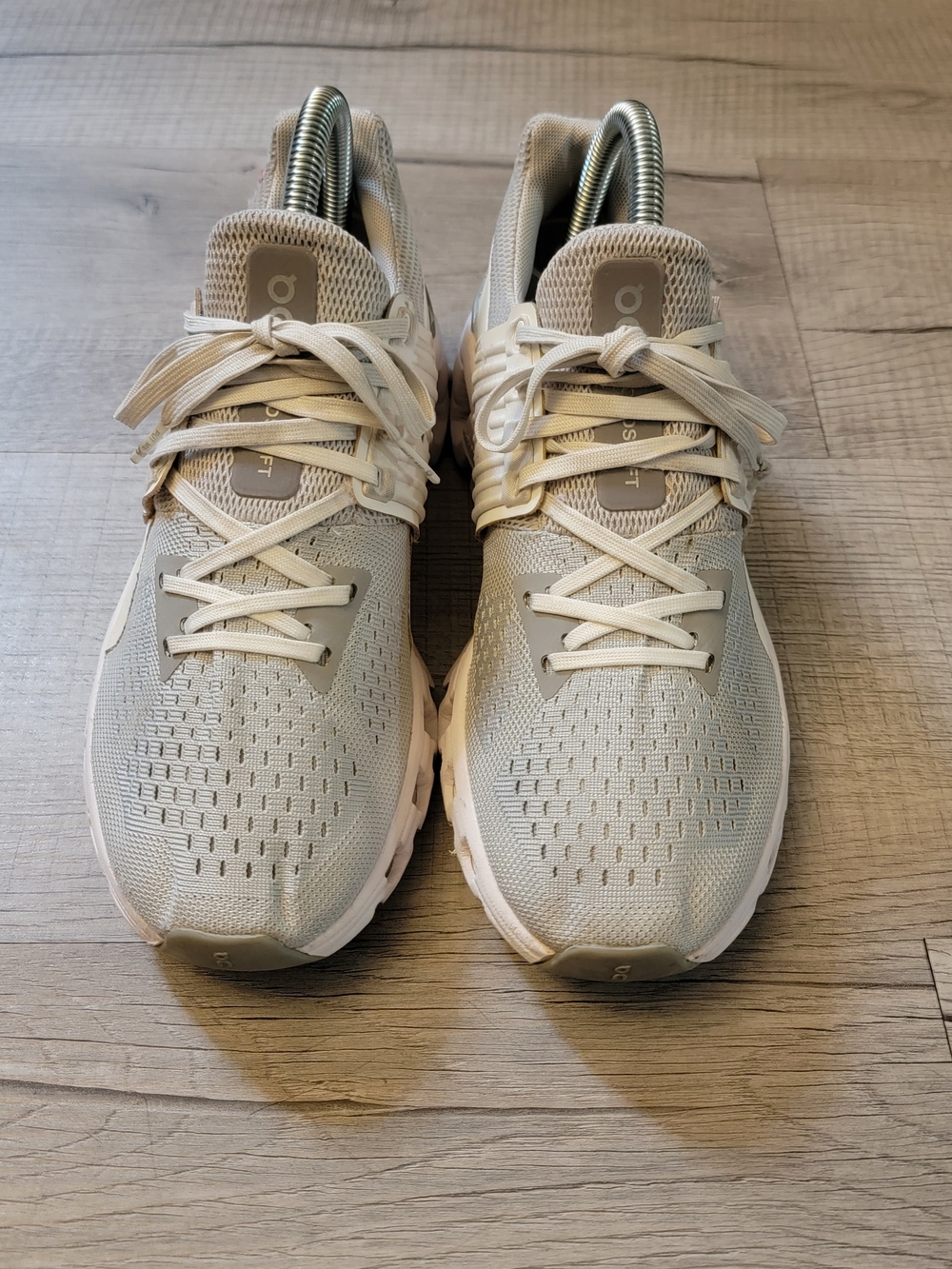 On Running Women's Athletic Shoes - Light Beige/Cream